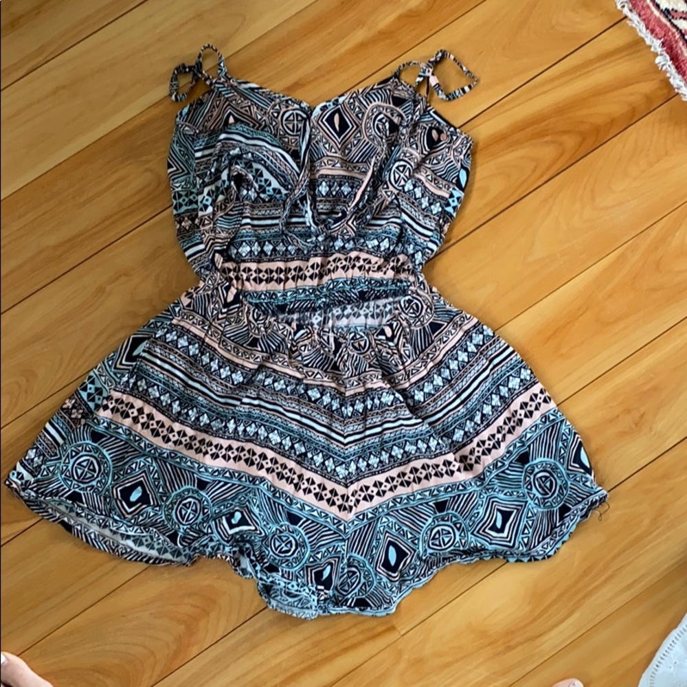 Aztec Romper Open Back - Picture 2 of 2
